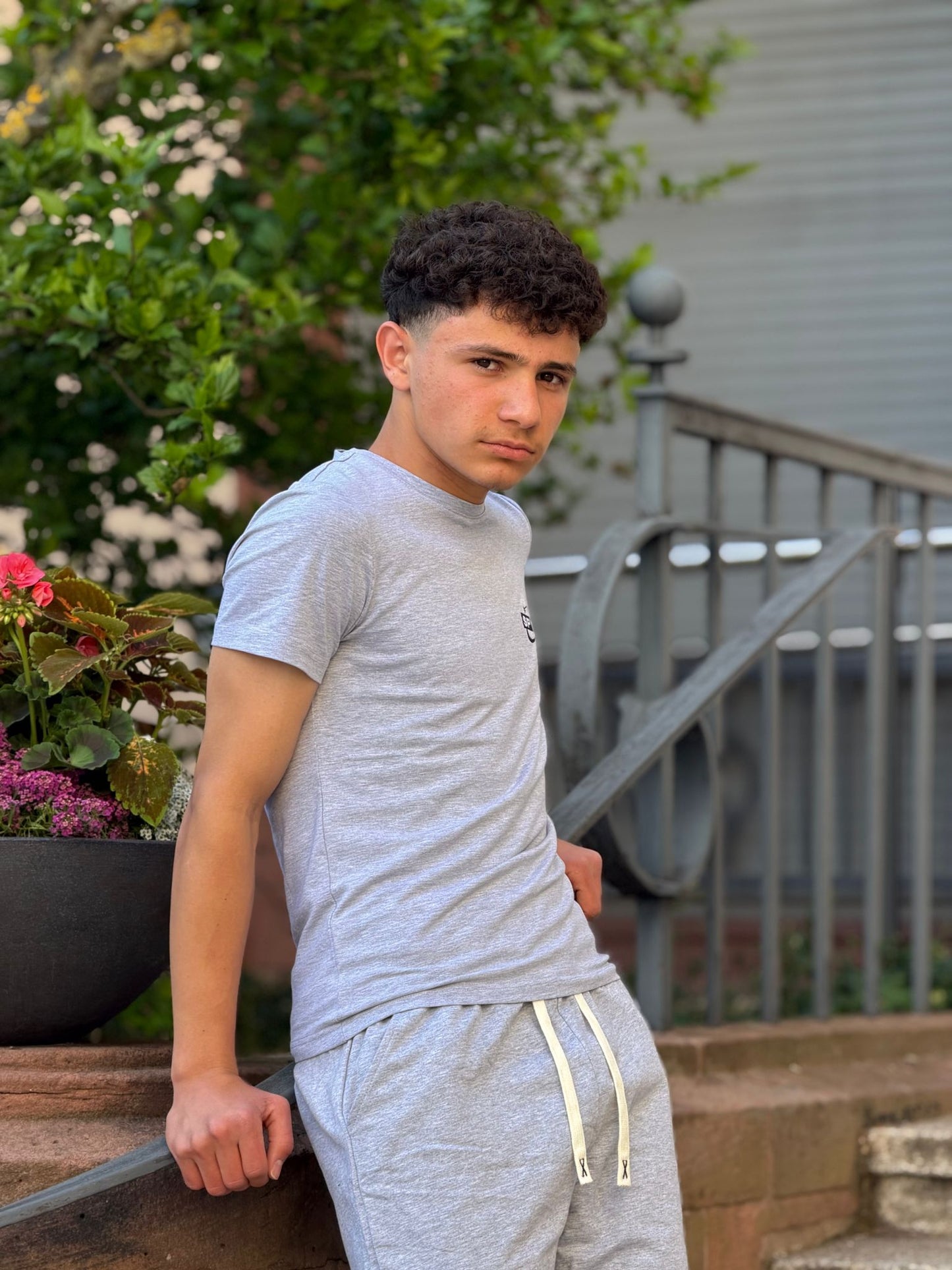 SPYR Slim T-Shirt – Clean Summer Fit Gray